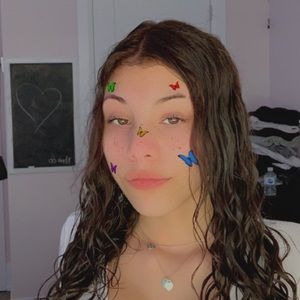 Meet your Posher, Celina